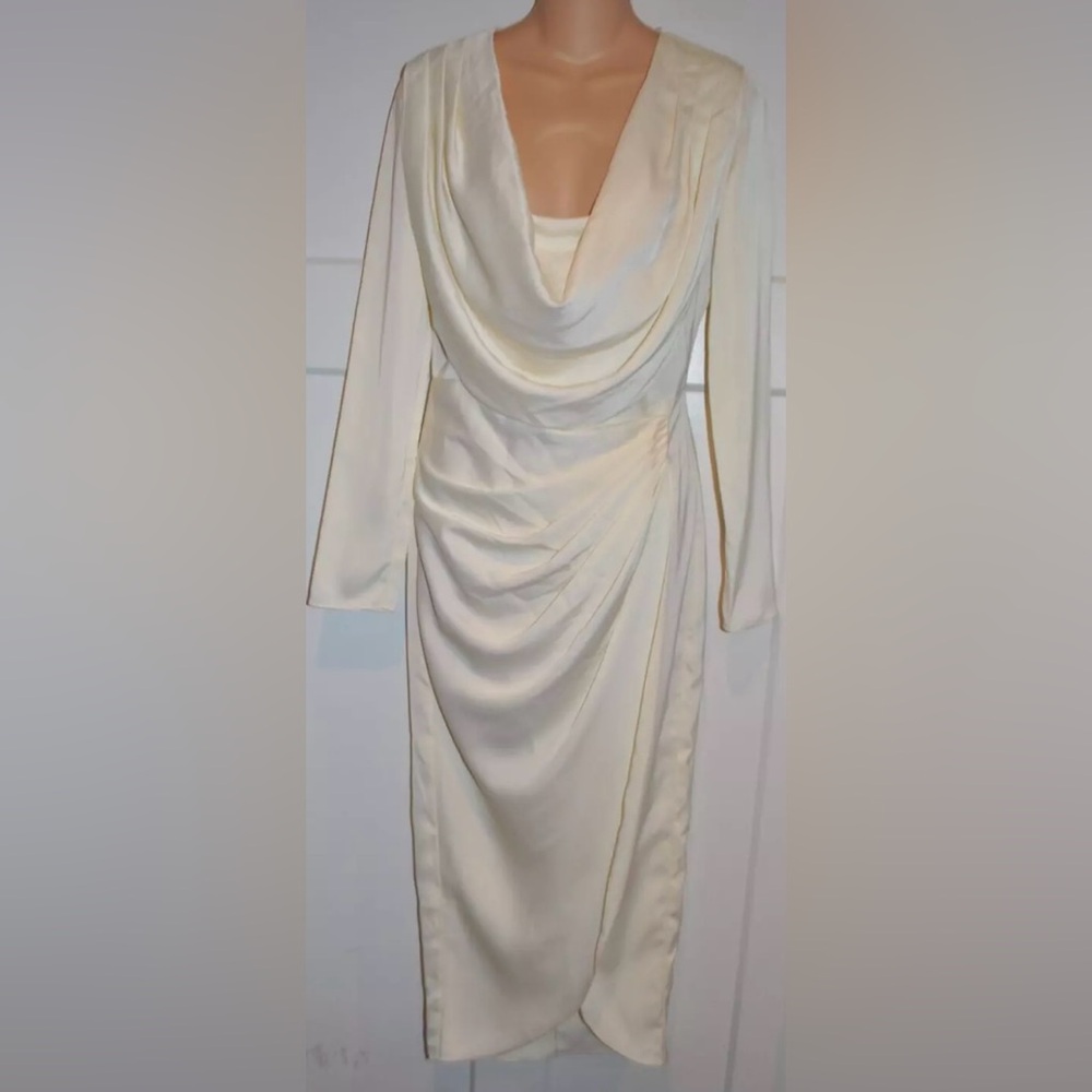 AIIFOS Revolve Corinne Satin Ivory Midi Dress size S Never Worn $595